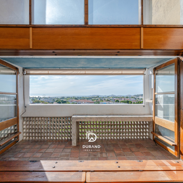 APPARTEMENT - DUPLEX - TYPE E - LE CORBUSIER - 13008 MARSEILLE