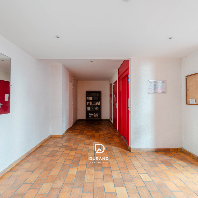 APPARTEMENT - T4 - LE ROUET - 13008 MARSEILLE