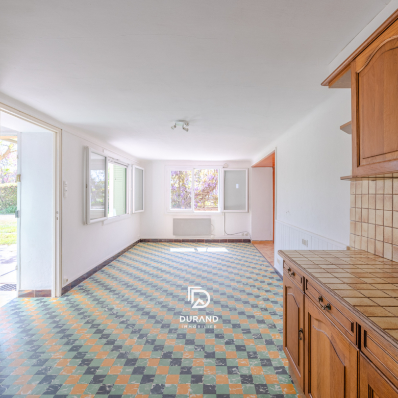 MAISON - PETIT LUBERON - 84460 CHEVAL BLANC