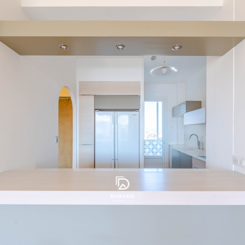 APPARTEMENT - VUE MER EXCEPTIONNELLE - LA CORNICHE 13007 MARSEILLE