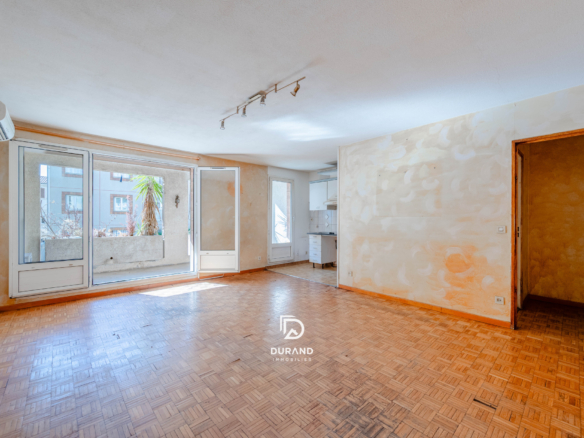 APPARTEMENT - T4 - LE ROUET - 13008 MARSEILLE