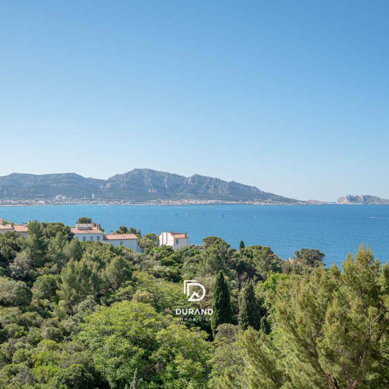 APPARTEMENT - VUE MER EXCEPTIONNELLE - LA CORNICHE 13007 MARSEILLE