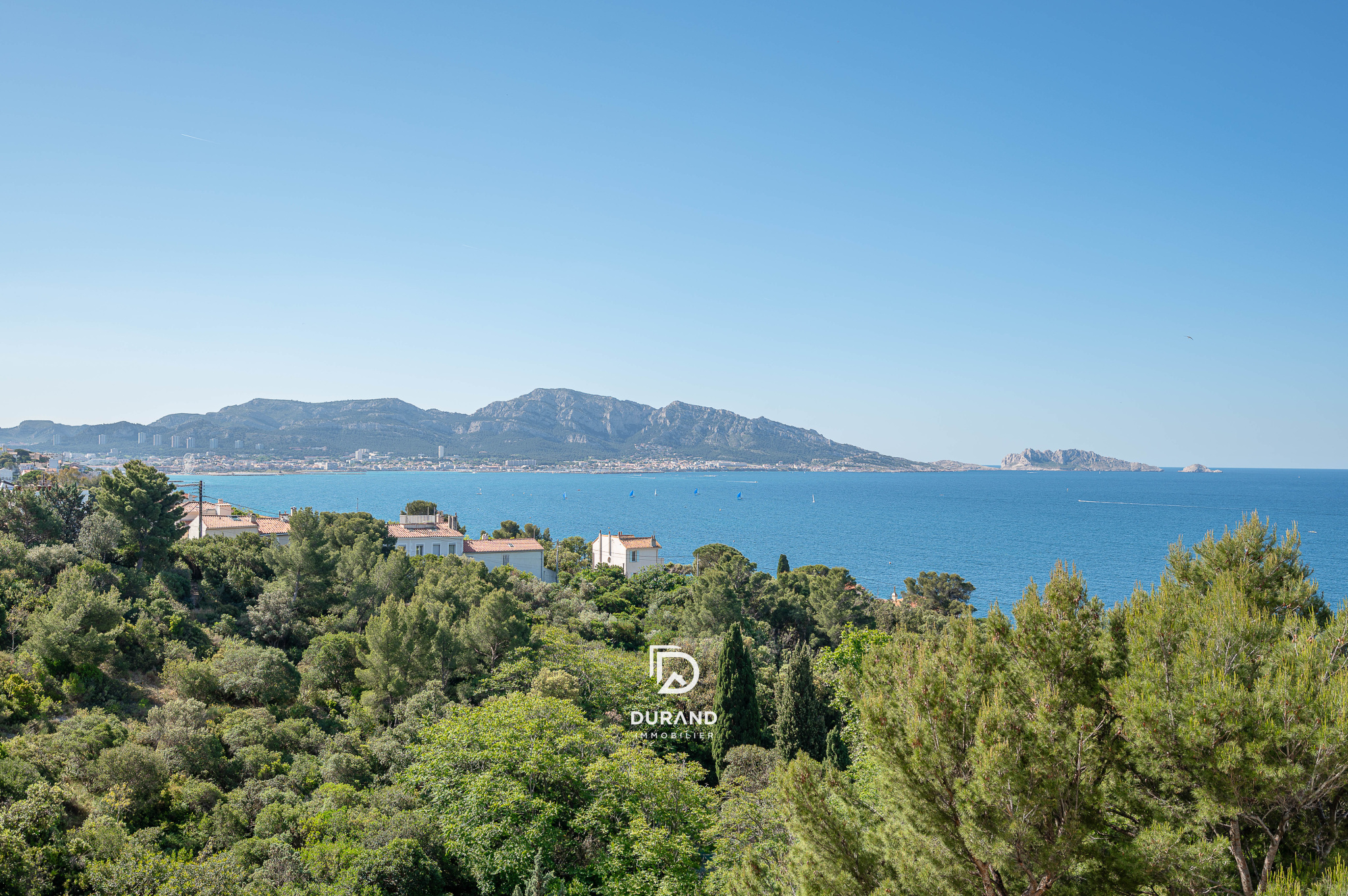 APPARTEMENT - VUE MER EXCEPTIONNELLE - LA CORNICHE 13007 MARSEILLE