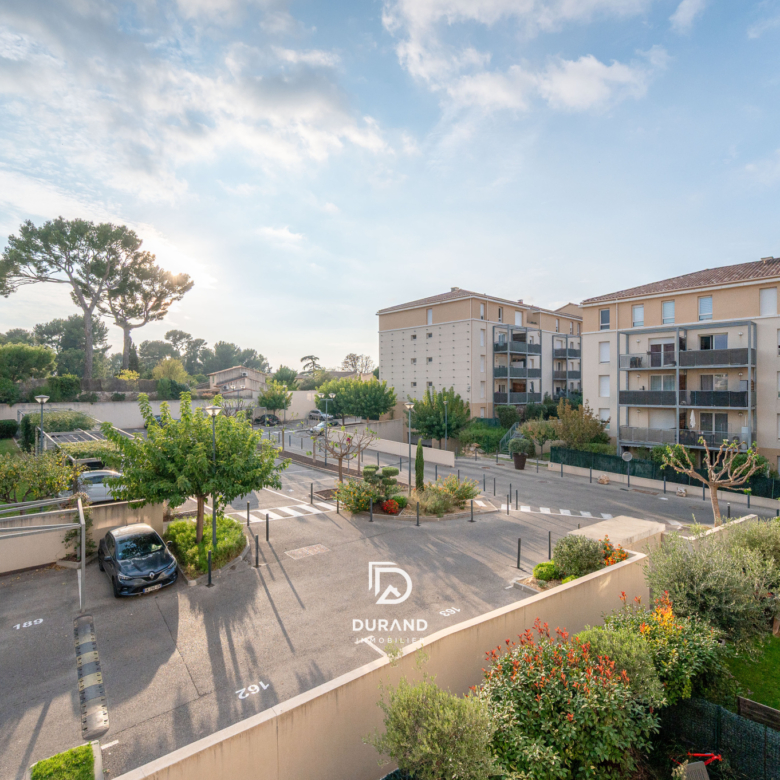 APPARTEMENT - T3 - 58M2 - LES TROIS LUCS - 13012 MARSEILLE