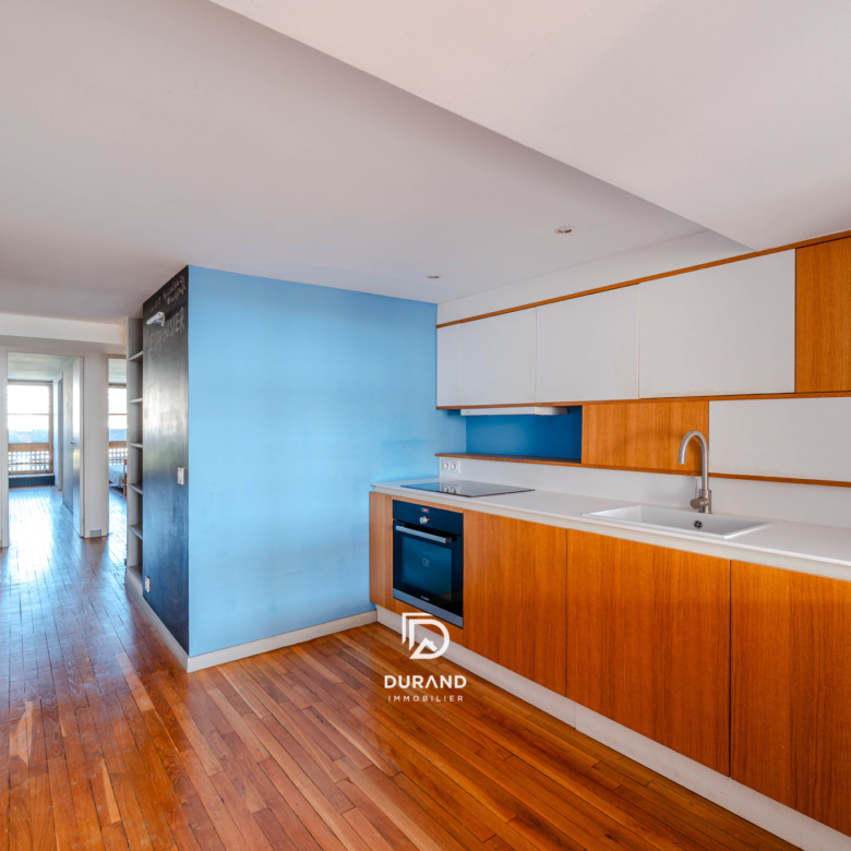 APPARTEMENT - DUPLEX - TYPE E - LE CORBUSIER - 13008 MARSEILLE