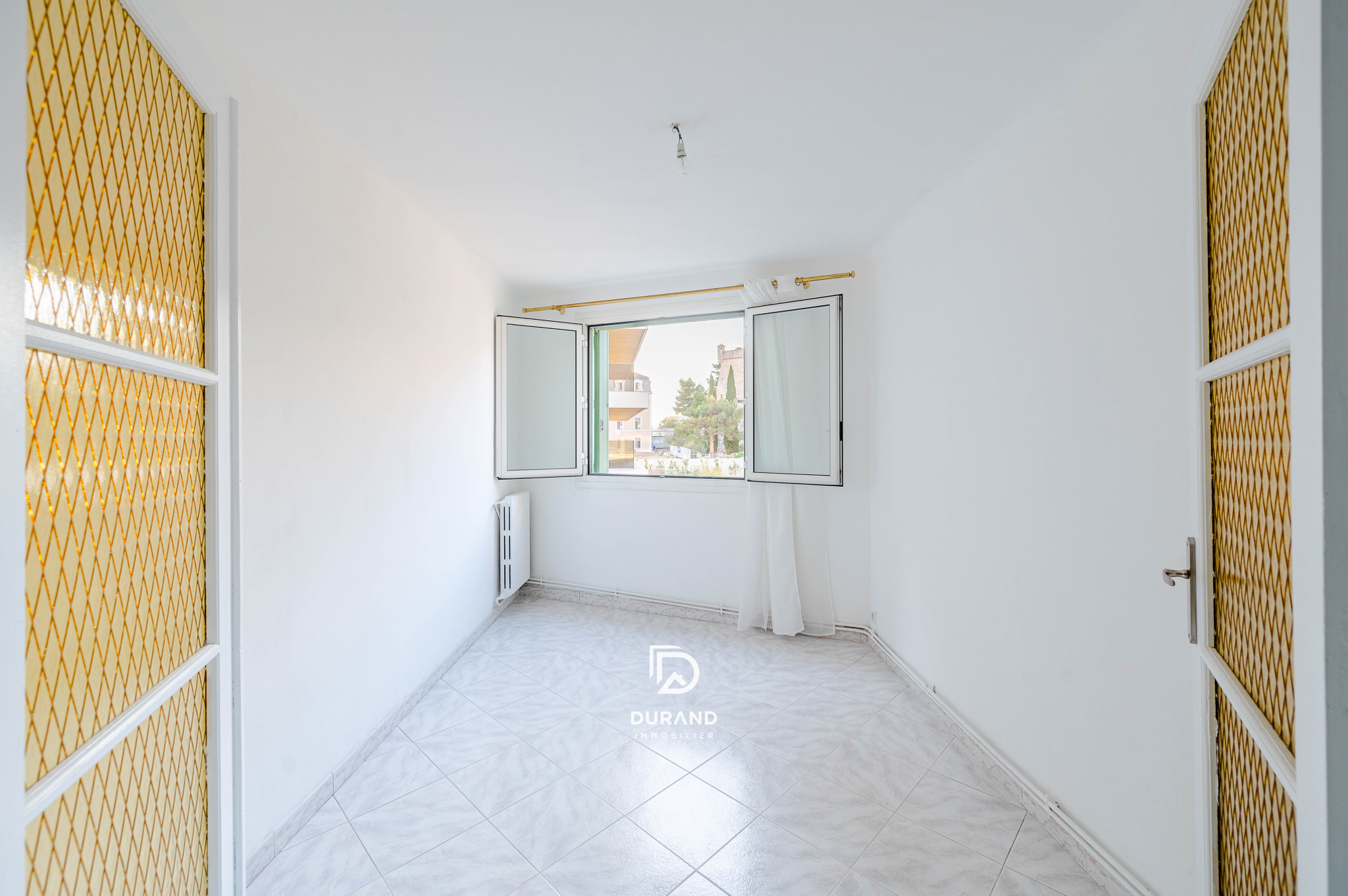 APPARTEMENT - SAINT VICTOR - 13007 MARSEILLE