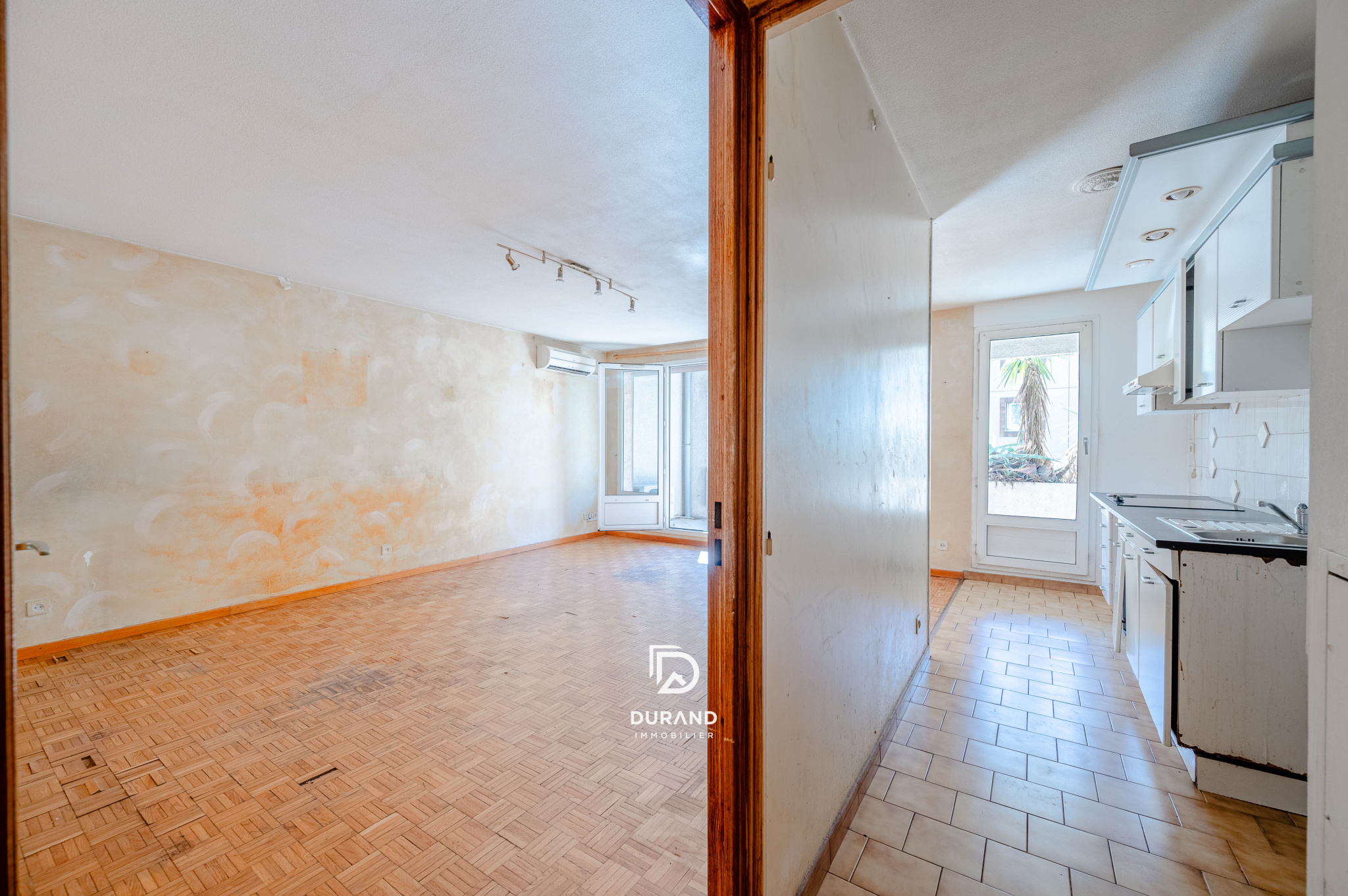 APPARTEMENT - T4 - LE ROUET - 13008 MARSEILLE