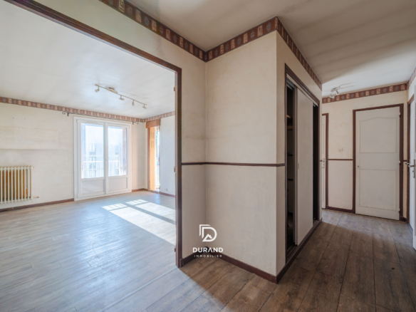 APPARTEMENT - T3 - 68M2 - SAINT TRONC - 13010 MARSEILLE