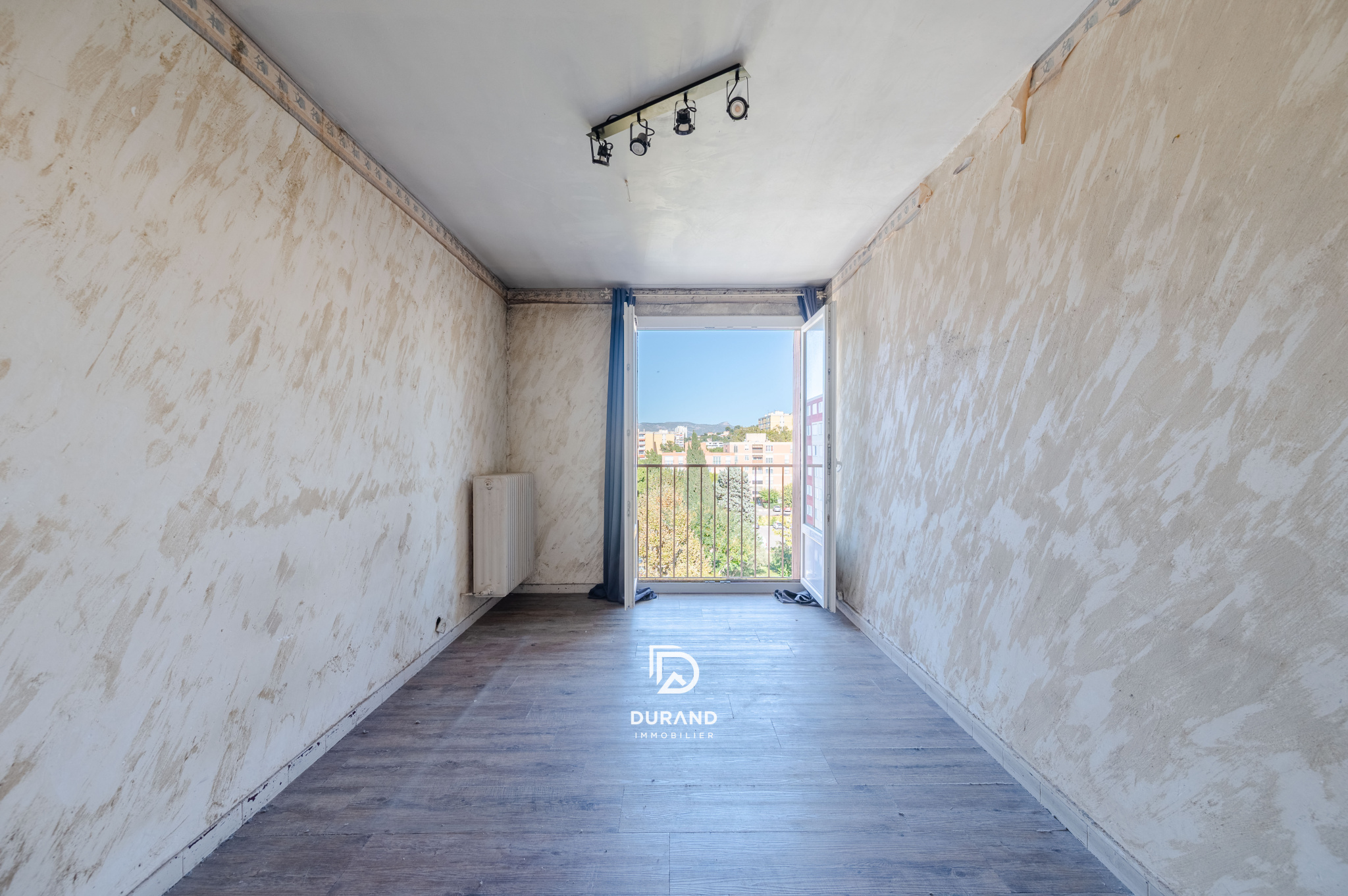 APPARTEMENT - T3 - 68M2 - SAINT TRONC - 13010 MARSEILLE