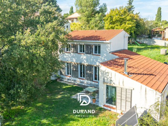 MAISON AVEC JARDIN - T5 - AUBAGNE