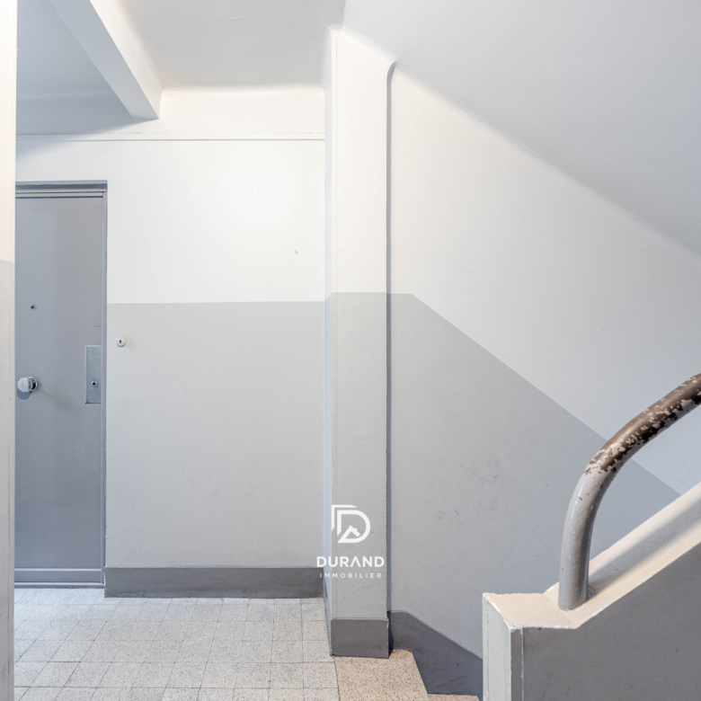 APPARTEMENT - SAINT VICTOR - 13007 MARSEILLE