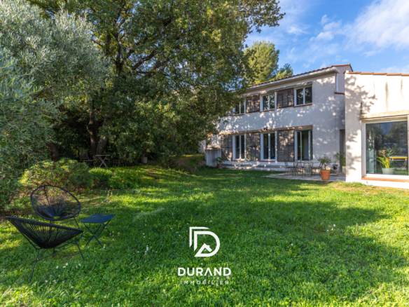 MAISON AVEC JARDIN - T5 - AUBAGNE