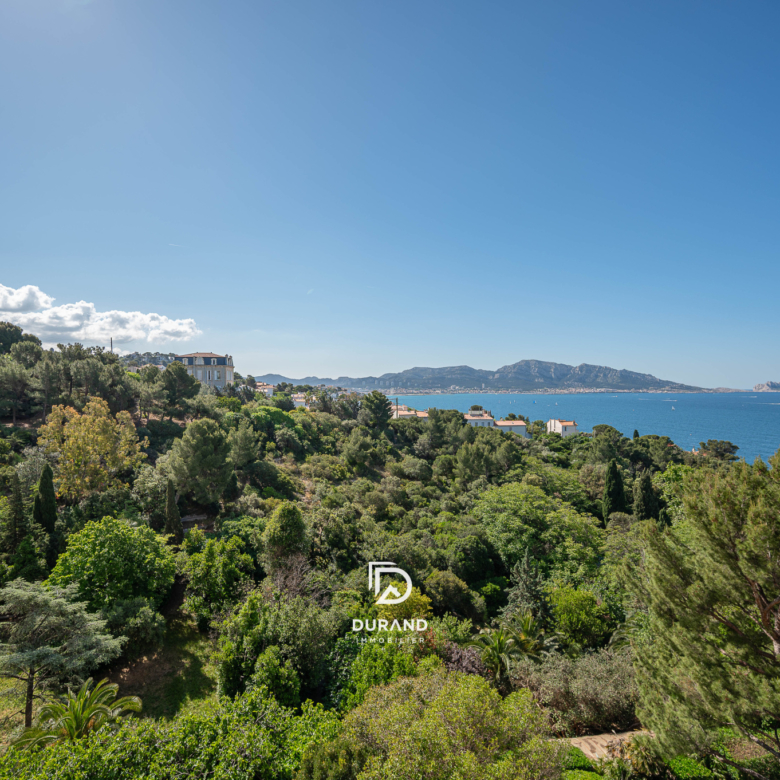 APPARTEMENT - VUE MER EXCEPTIONNELLE - LA CORNICHE 13007 MARSEILLE