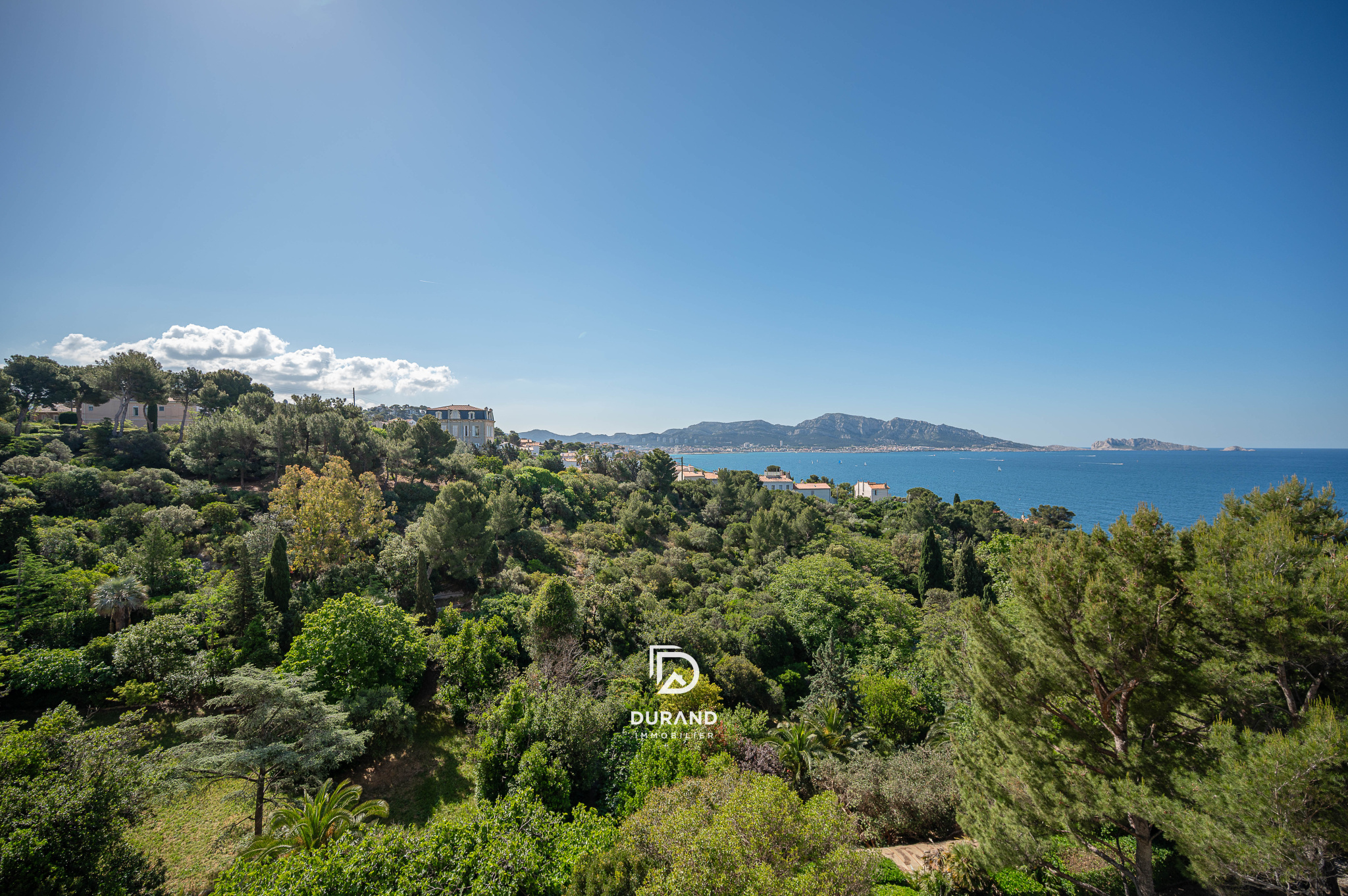 APPARTEMENT - VUE MER EXCEPTIONNELLE - LA CORNICHE 13007 MARSEILLE