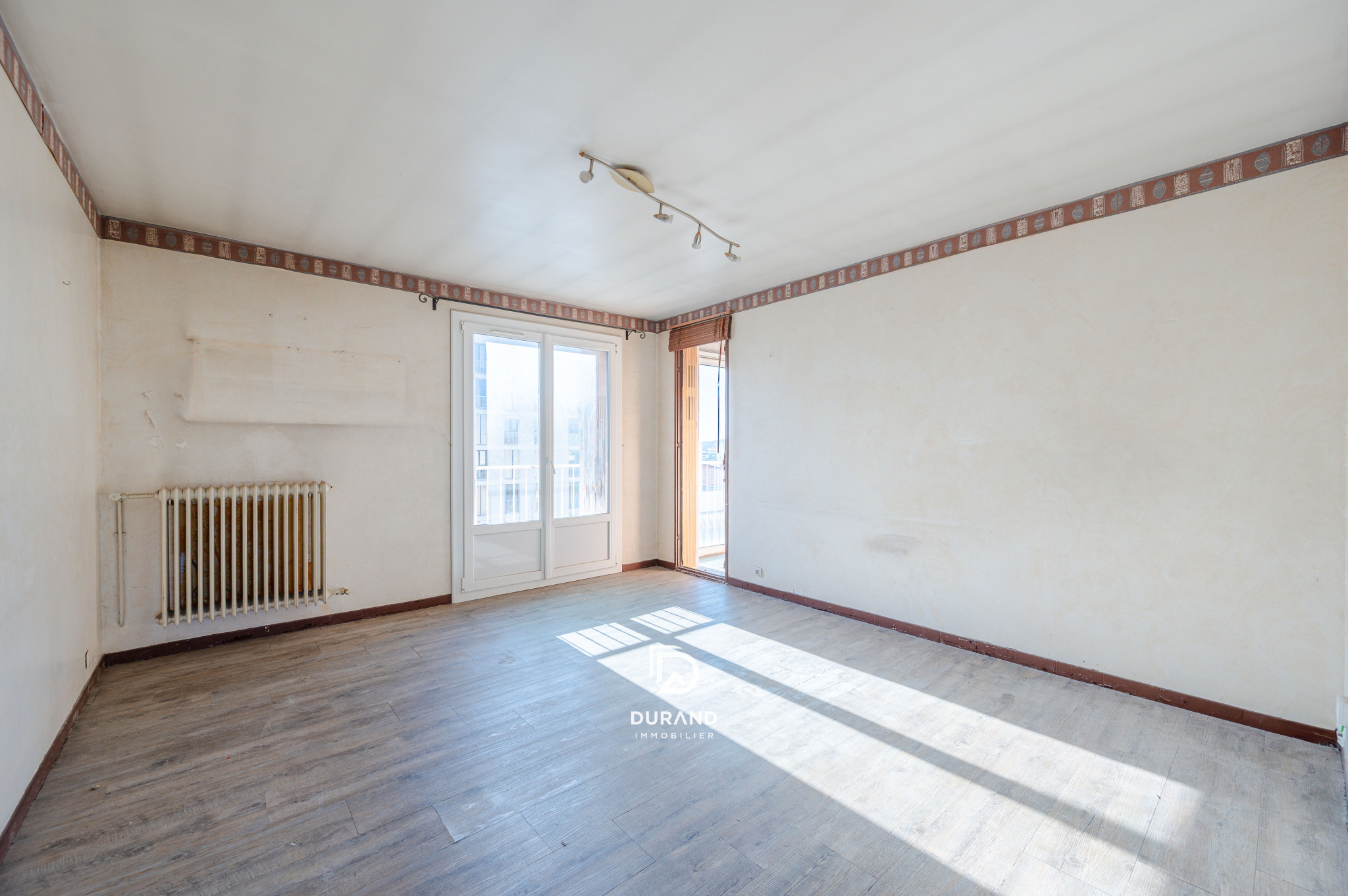 APPARTEMENT - T3 - 68M2 - SAINT TRONC - 13010 MARSEILLE