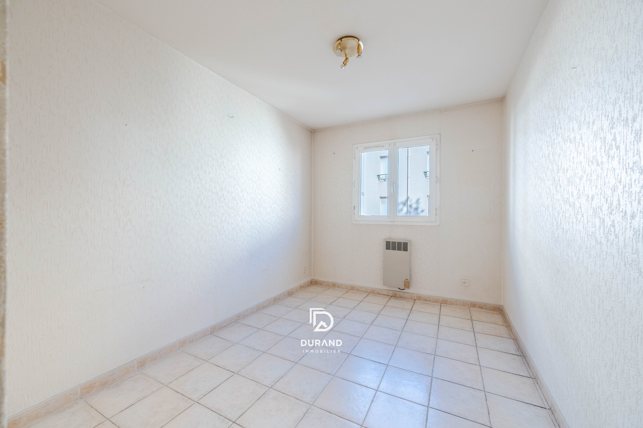 APPARTEMENT - T4 - LE ROUET - 13008 MARSEILLE