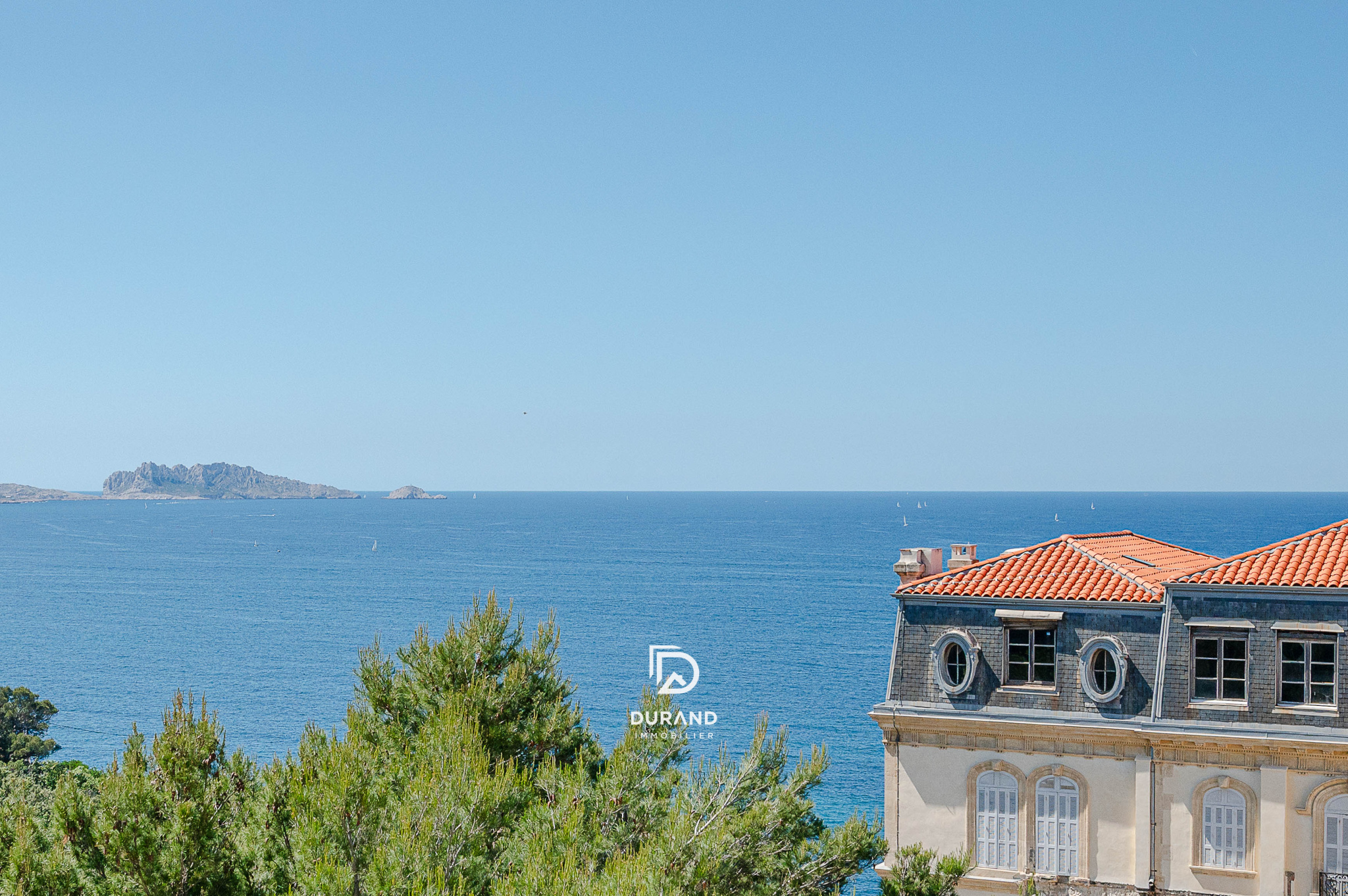 APPARTEMENT - VUE MER EXCEPTIONNELLE - LA CORNICHE 13007 MARSEILLE