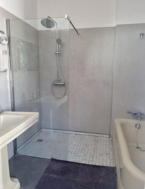 ATYPIQUE T3/4 MEUBLE de 109.61m2