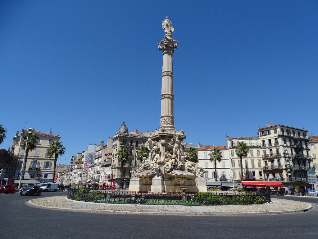 CASTELLANE 6éme - Place de Stationnement en sous sol d'une résidence