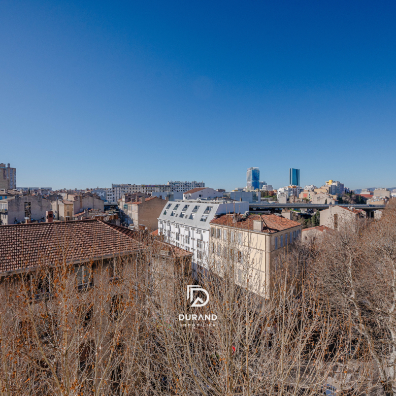 APPARTEMENT - 126 M2 - SAINT-LAZARE - 13003 MARSEILLE