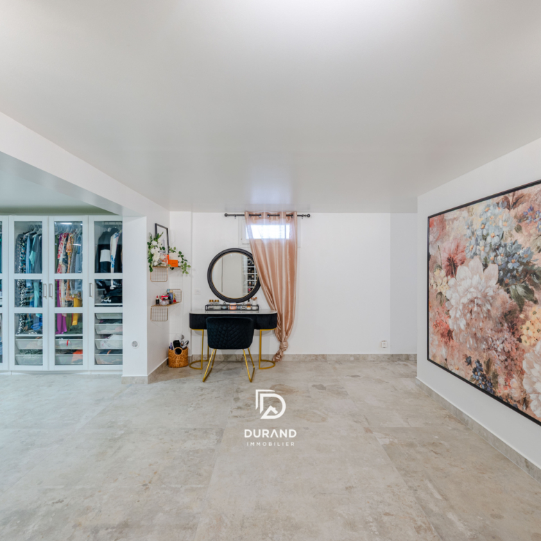  VILLA PISCINE - LA PIGNE - 13170 LES PENNES MIRABEAUX