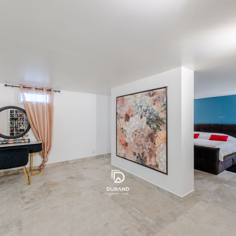  VILLA PISCINE - LA PIGNE - 13170 LES PENNES MIRABEAUX