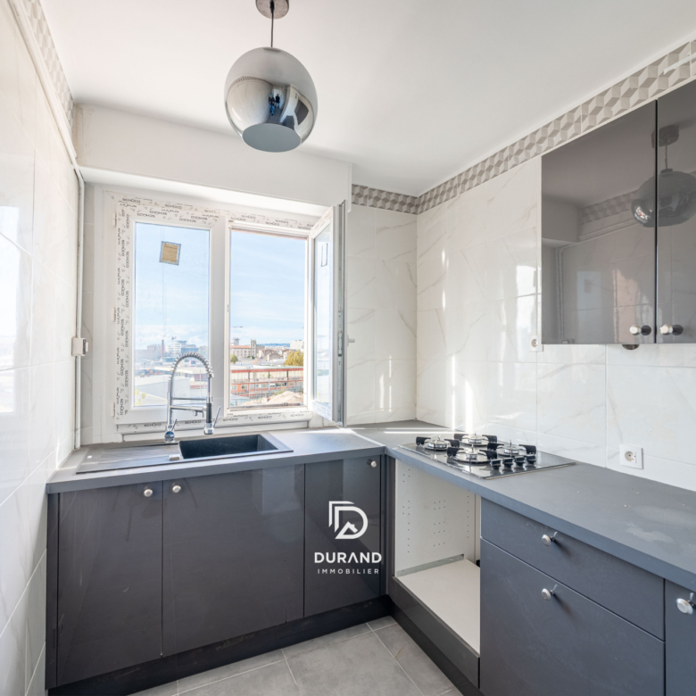 APPARTEMENT - CAVE - 13014