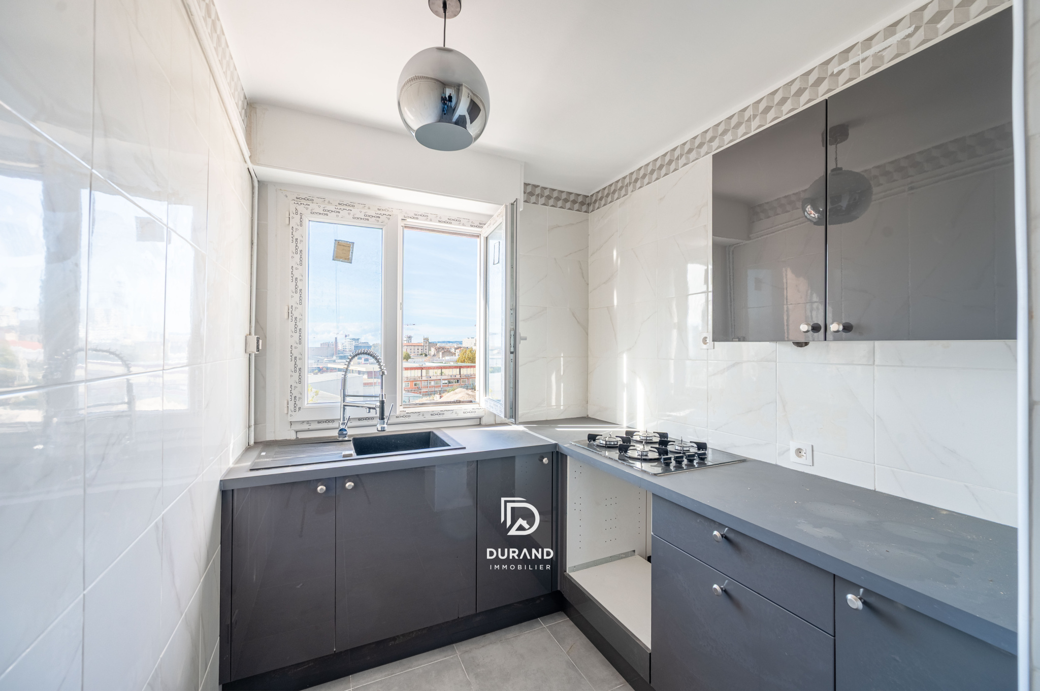 APPARTEMENT - CAVE - 13014