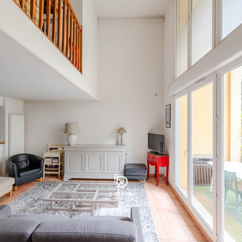 T2- JARDIN-  M5 LES DOCKS JOLIETTE-13002 MARSEILLE