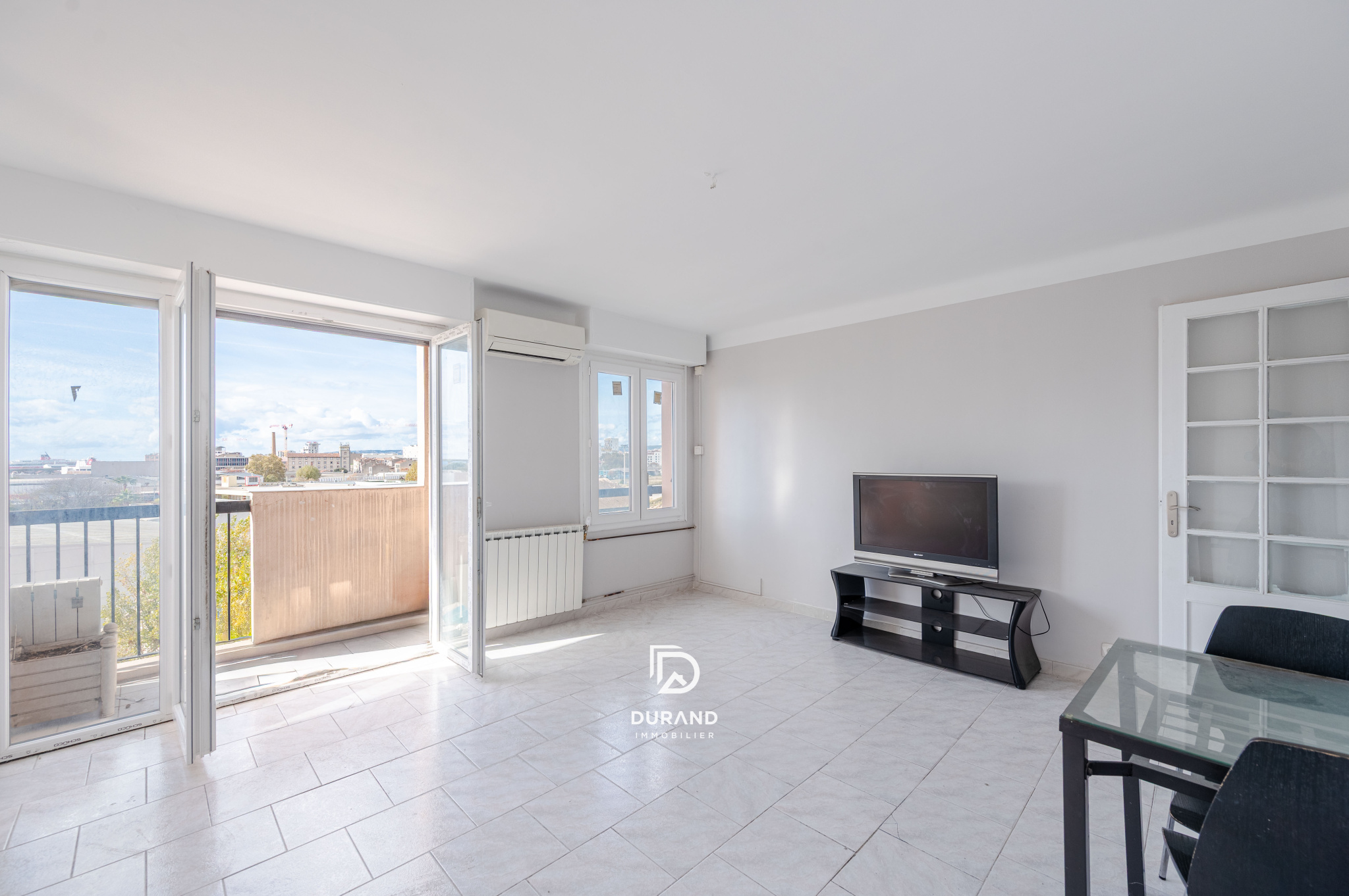 APPARTEMENT - CAVE - 13014