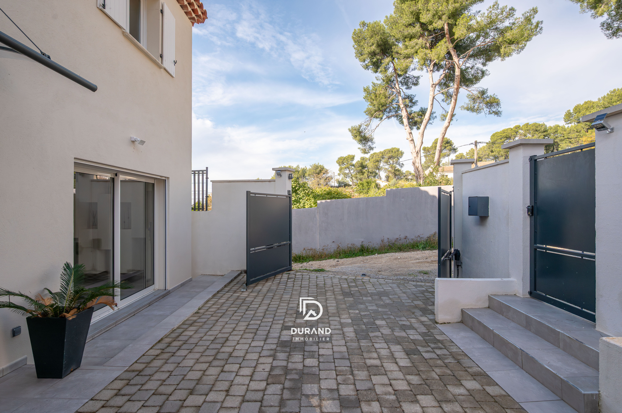  VILLA PISCINE - LA PIGNE - 13170 LES PENNES MIRABEAUX