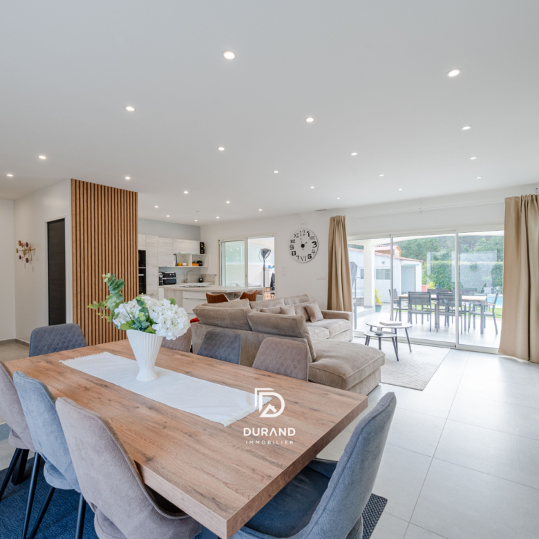  VILLA PISCINE - LA PIGNE - 13170 LES PENNES MIRABEAUX