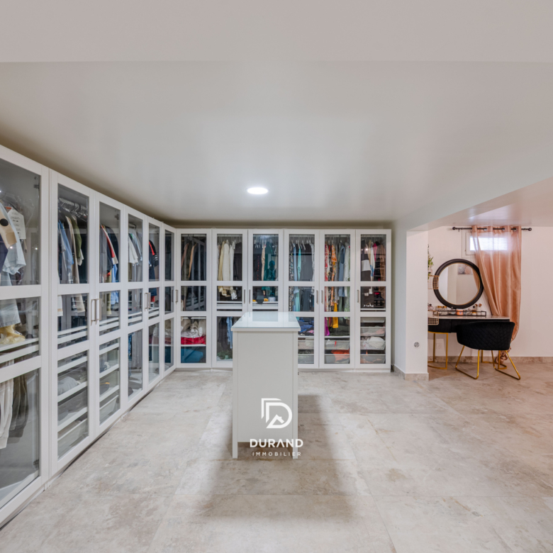  VILLA PISCINE - LA PIGNE - 13170 LES PENNES MIRABEAUX