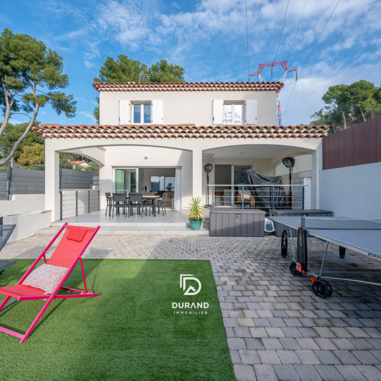  VILLA PISCINE - LA PIGNE - 13170 LES PENNES MIRABEAUX