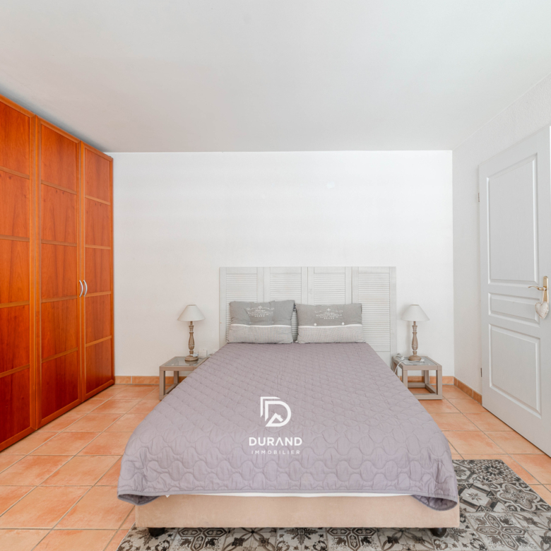 T2- JARDIN-  M5 LES DOCKS JOLIETTE-13002 MARSEILLE