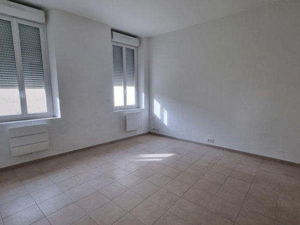 Grand T2 avec jardin   Saint-Marcel (11?)   52