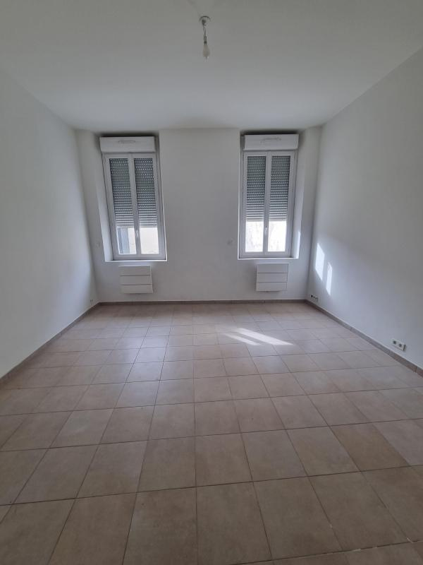 Grand T2 avec jardin   Saint-Marcel (11?)   52