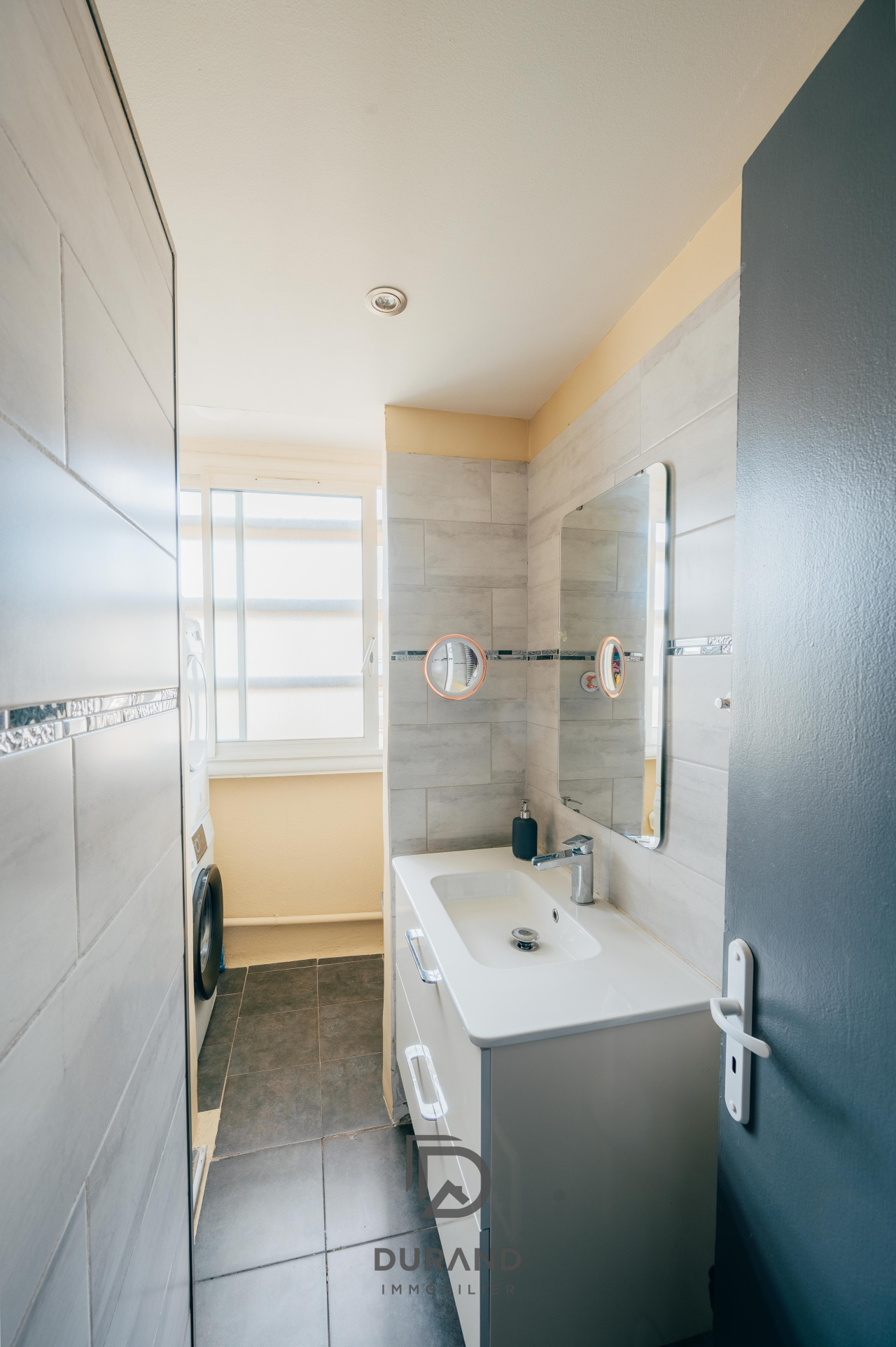 APPARTEMENT 1 BALCON - ST TRONC 13010 MARSEILLE