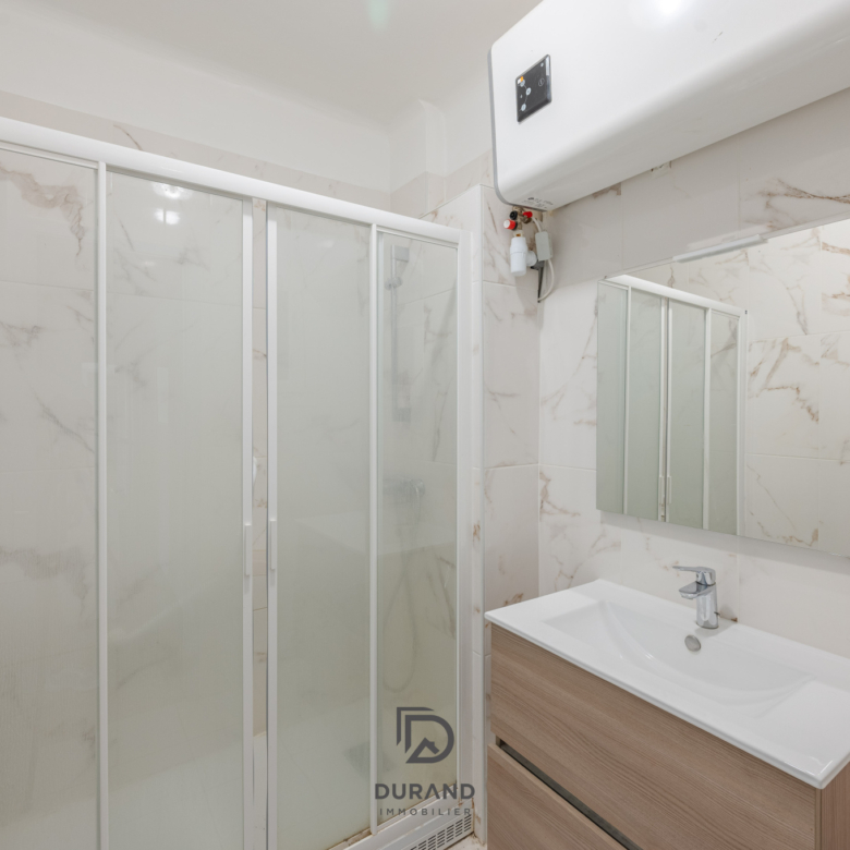 APPARTEMENT - GRAND SAINT GINIEZ - 13008 MARSEILLE