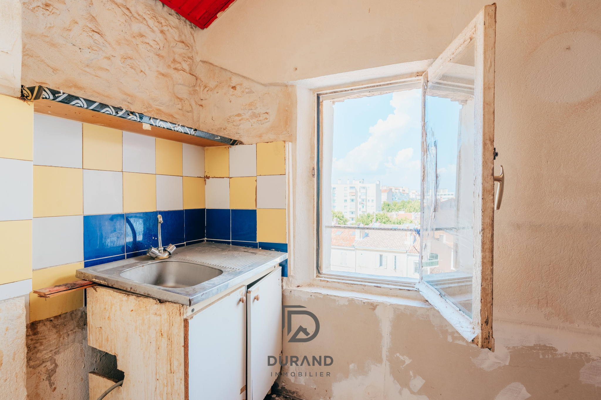 APPARTEMENT - SAINT LAMBERT - 13007 MARSEILLE