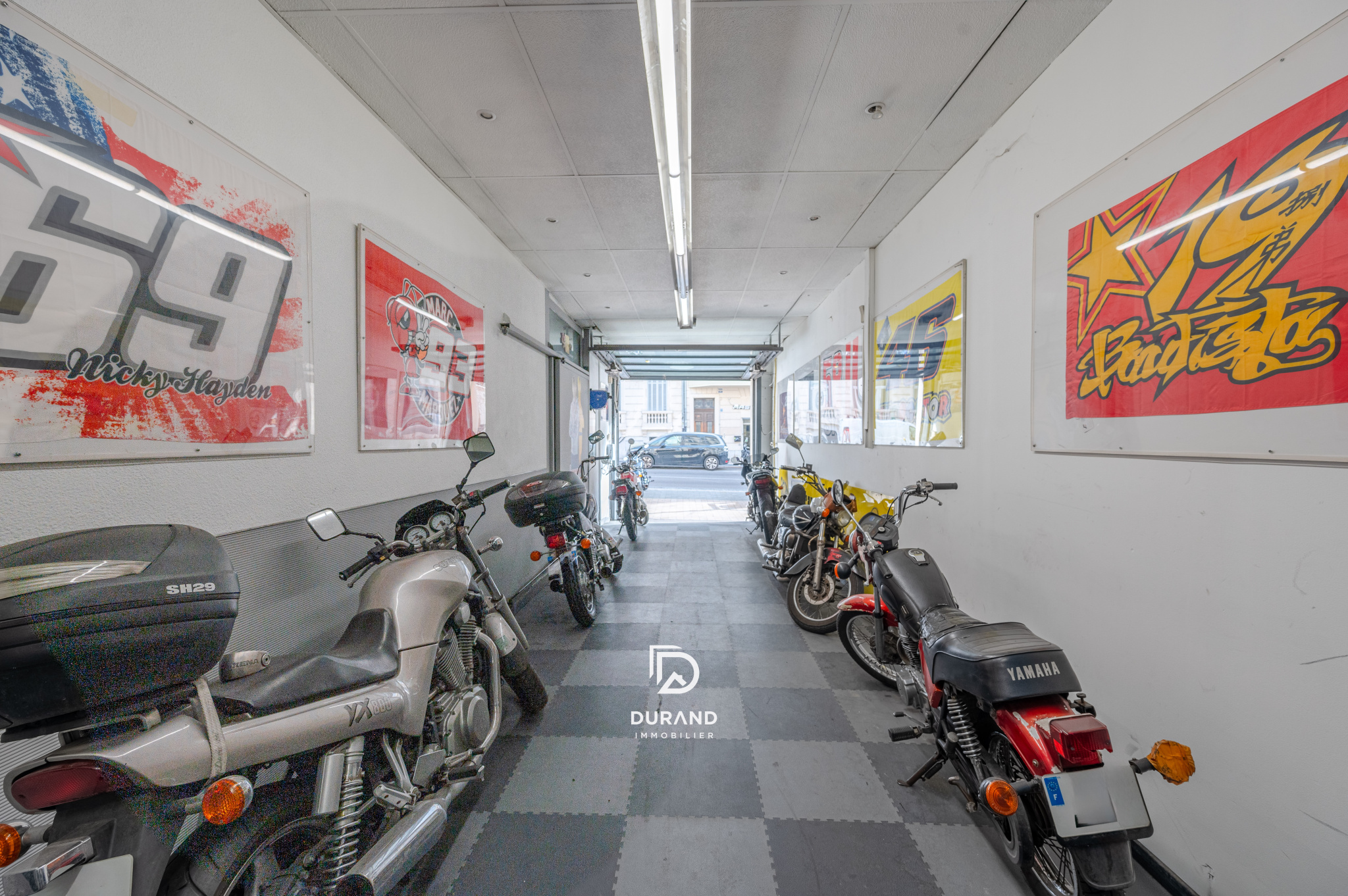 FONDS DE COMMERCE 382 M2 - CASTELANNE - MARSEILLE 13006