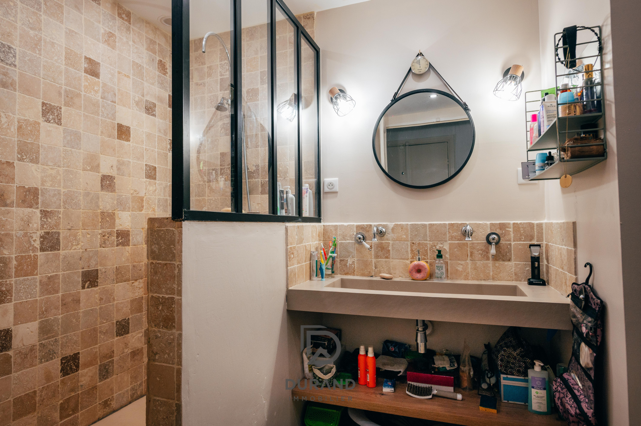 Appartement T3 de 84m2  avec extérieur - La Plaine - 13 001