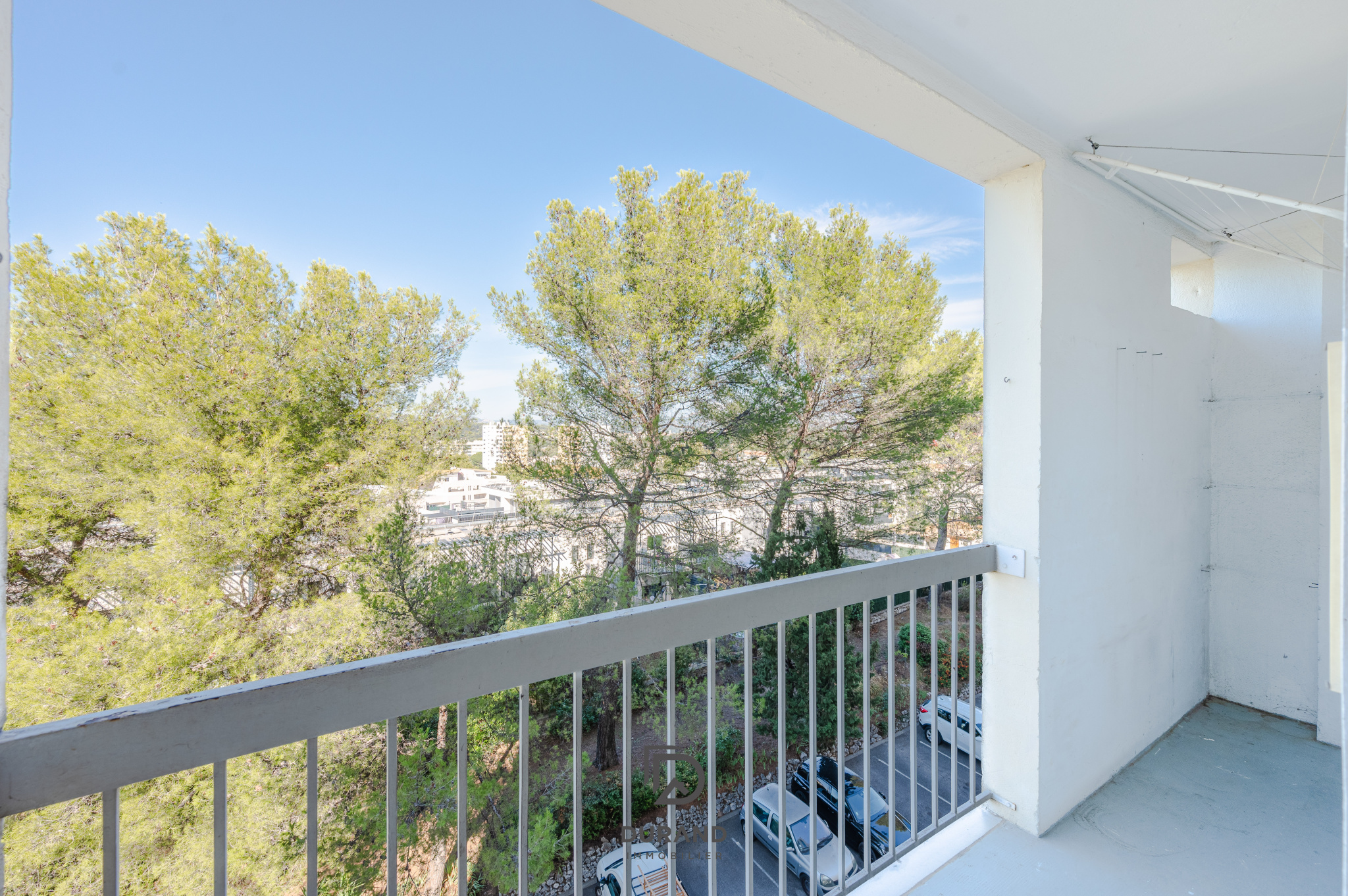 APPARTEMENT - LES CAUSSETTES - 13400 AUBAGNE