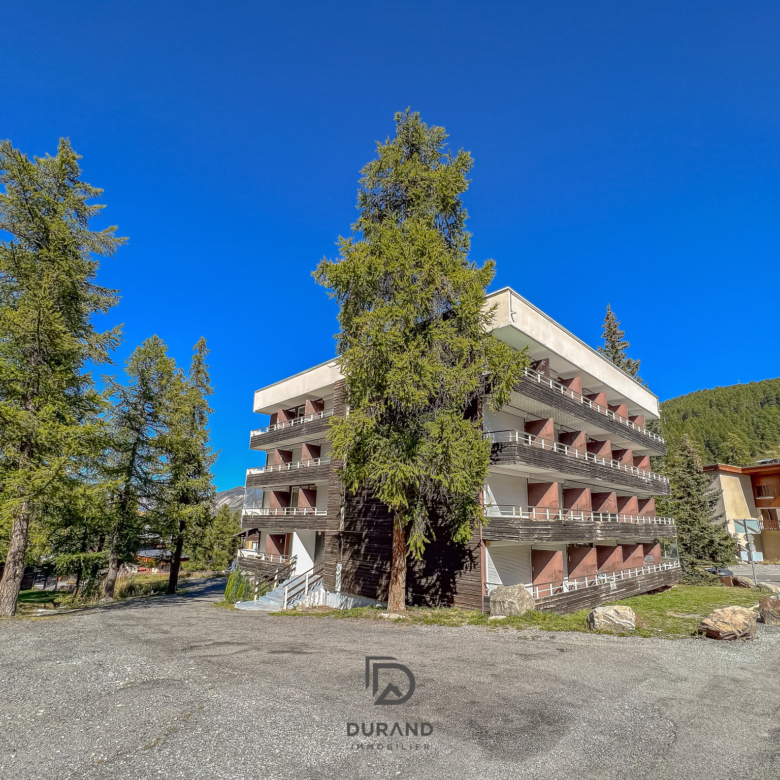 APPARTEMENT DE STATION AVEC TERRASSE - LES ECONDUS - 05560 VARS LES CLAUX