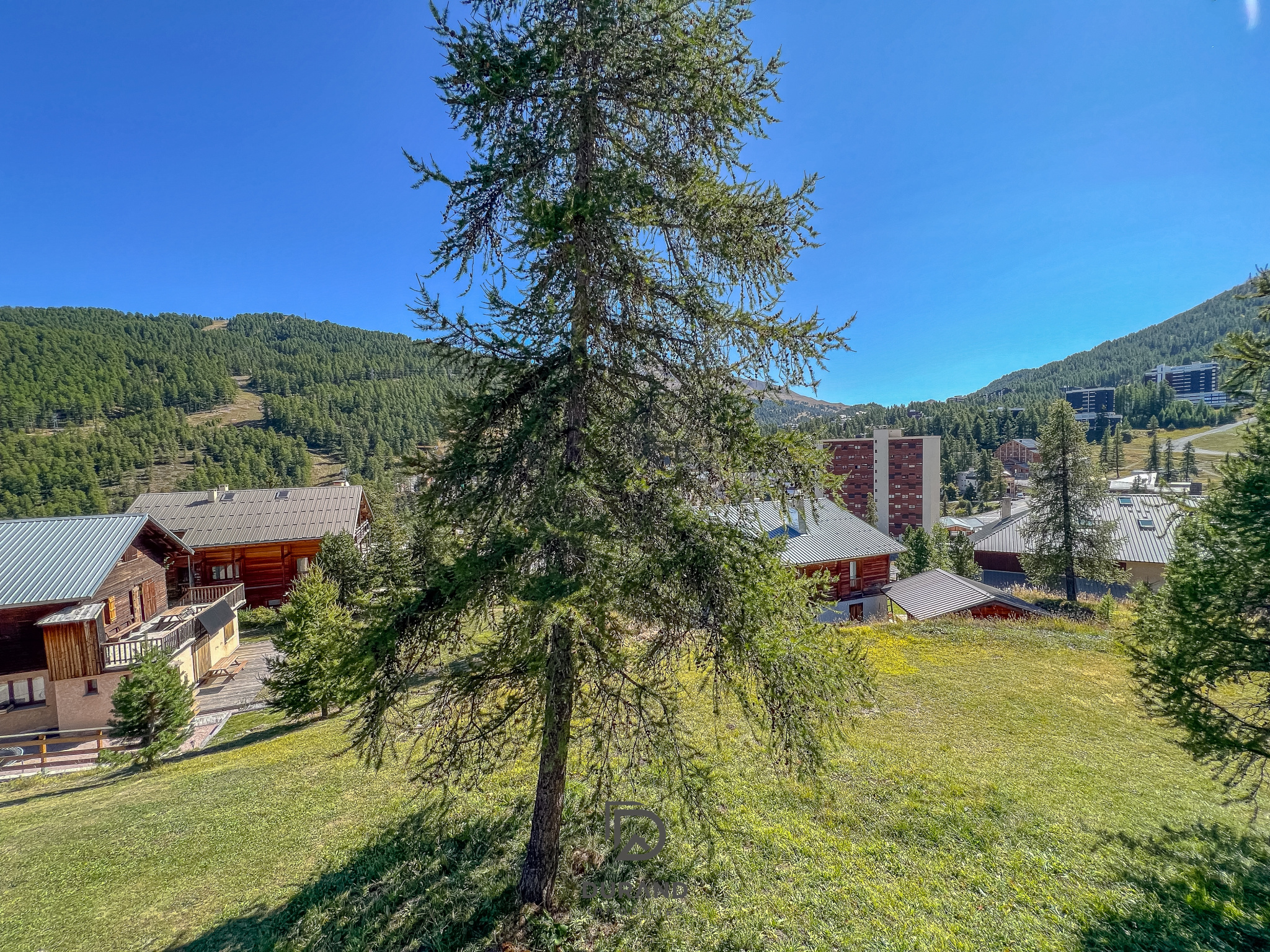 APPARTEMENT - TERRASSE - LE HAMEAU - 05560 VARS LES CLAUX