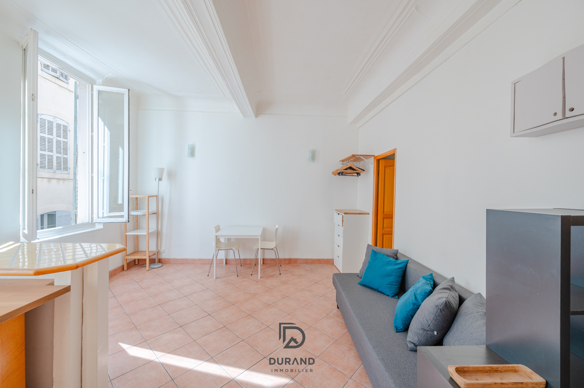 APPARTEMENT - LE PANIER - 13002 MARSEILLE
