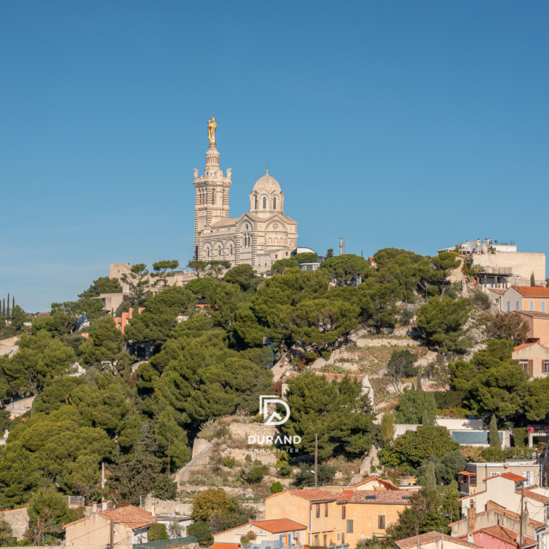 APPARTEMENT - VUE MER - ROUCAS BLANC - 13007 MARSEILLE