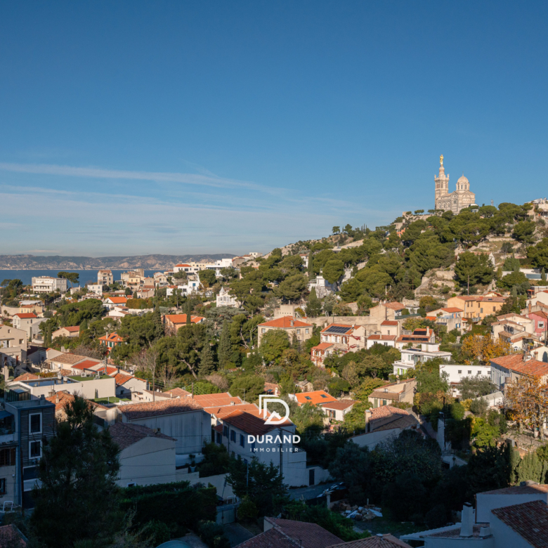 APPARTEMENT - VUE MER - ROUCAS BLANC - 13007 MARSEILLE