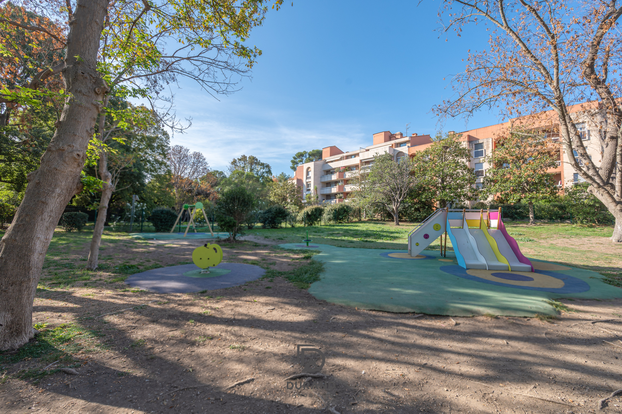 APPARTEMENT - TERRASSE - SAINT ANNE - 13008 MARSEILLE