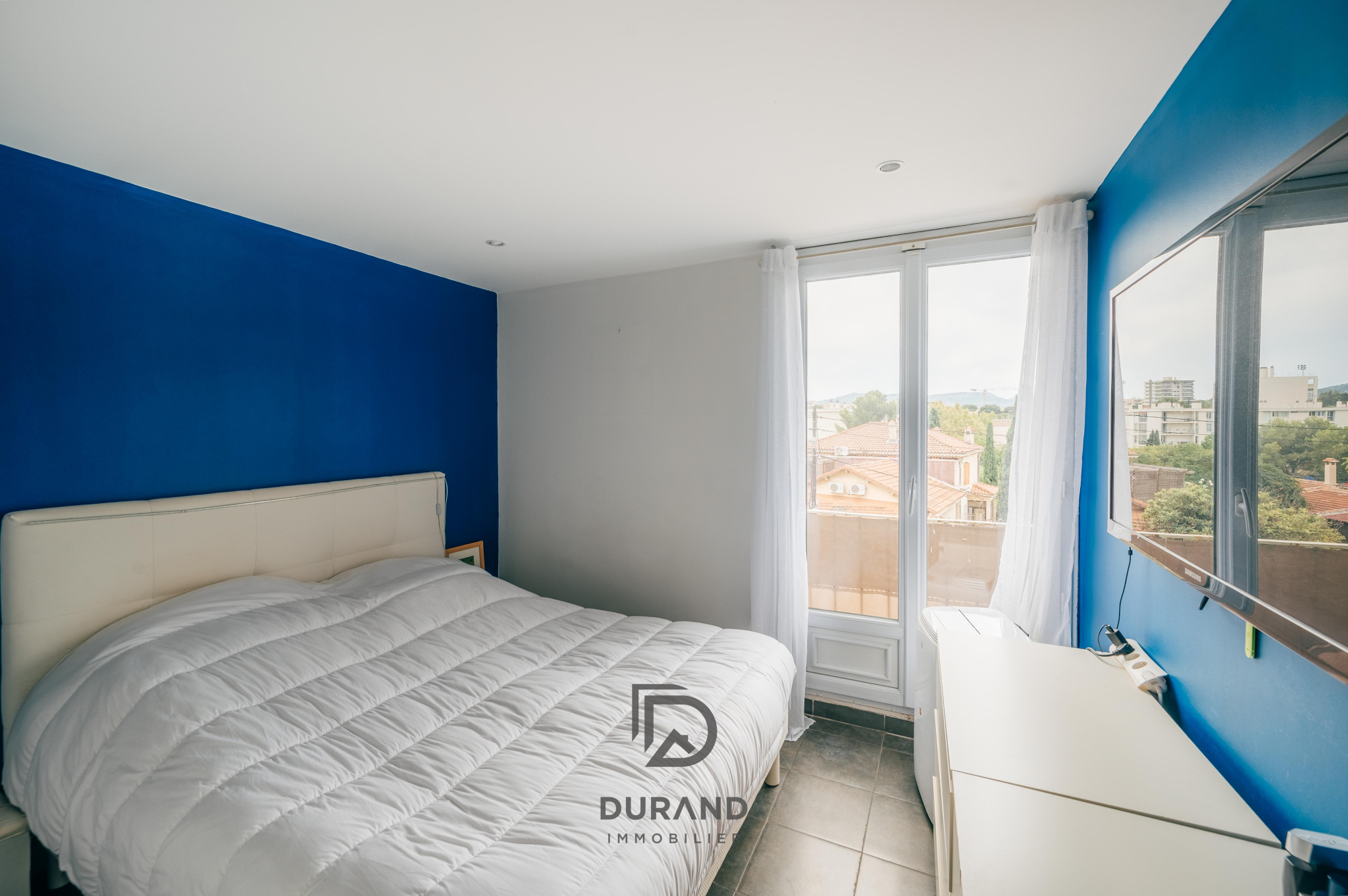 APPARTEMENT 1 BALCON - ST TRONC 13010 MARSEILLE